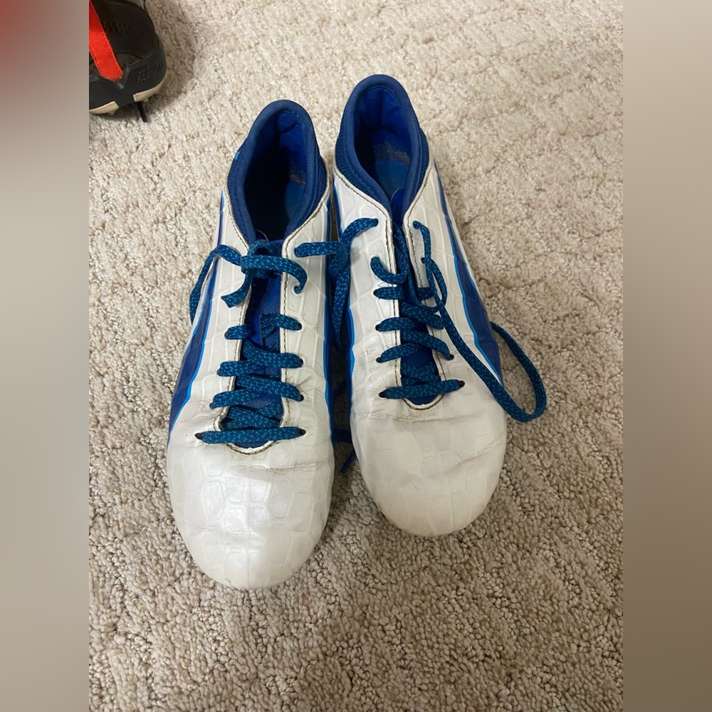 Youth Puma Soccer Cleats